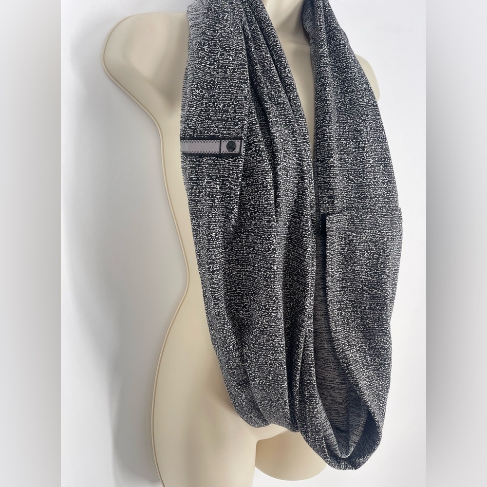 Lululemon Scarf (B40#3) - Picture 2 of 7